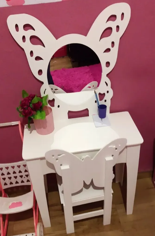 Butterfly Dressing Table with Chair & Frame – 3 Piece Modern Vanity Set | Wali Kids Furniture Gujranwala - Image 4